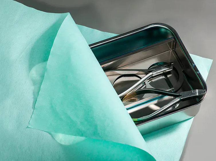 Fra produktion til klinik: medicinsk crepepapirs rolle i den medicinske forsyningskæde